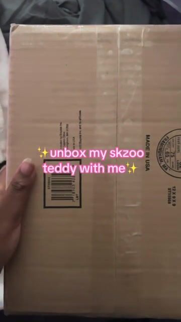 Customer unboxing video