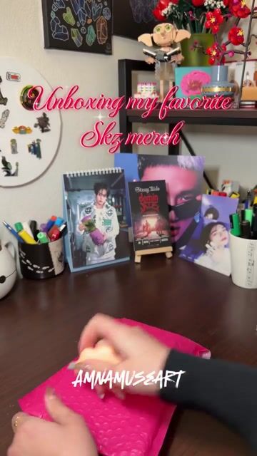 Customer unboxing video