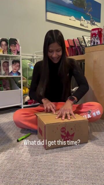 Customer unboxing video