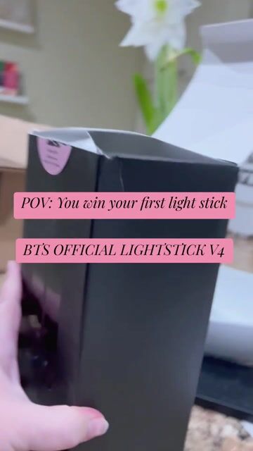 Customer unboxing video
